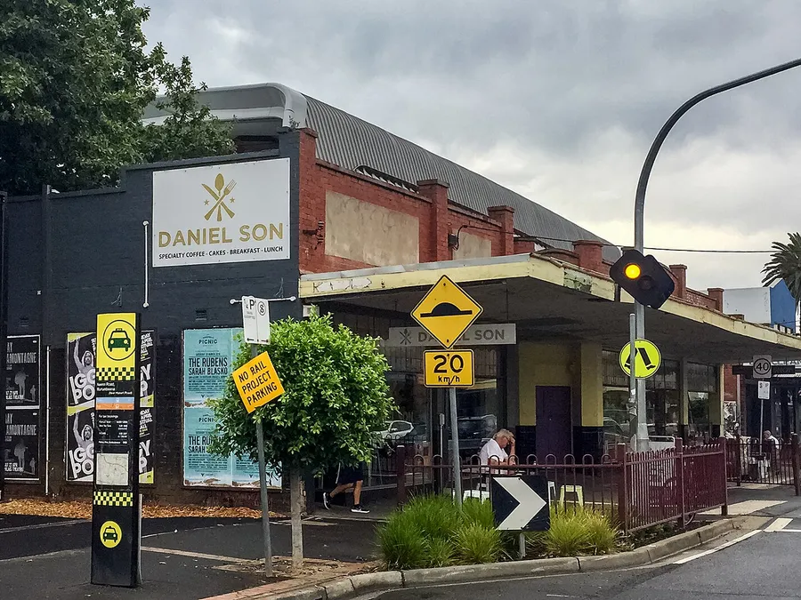 Choosing in Tiling Murrumbeena